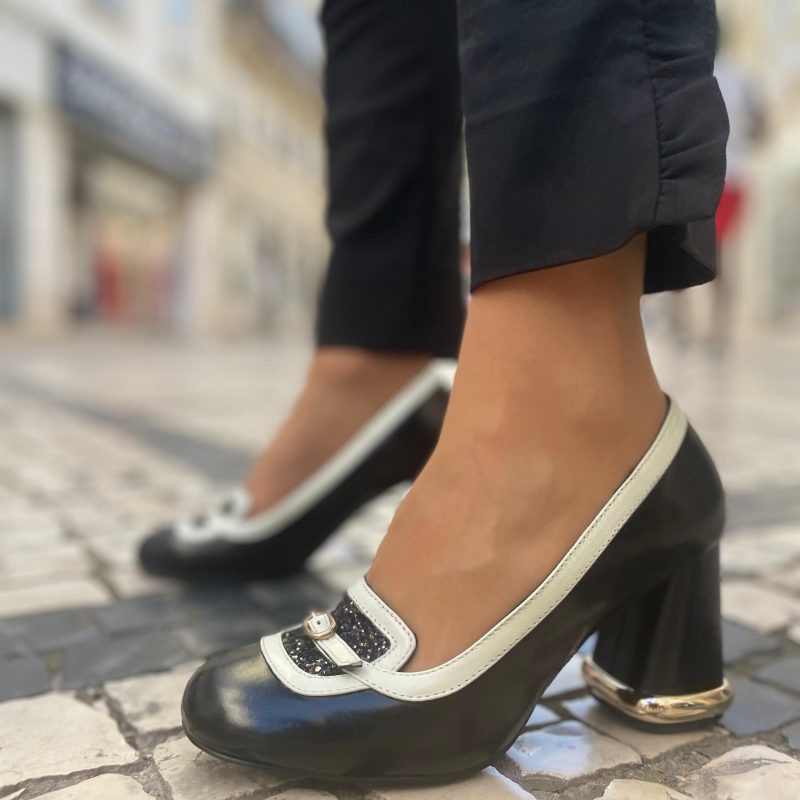 Sapato com salto alto da Gold&Rouge